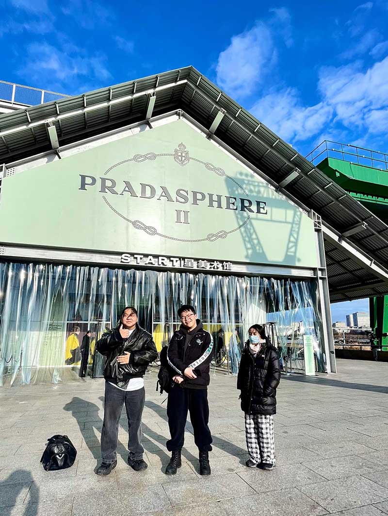 莱佛士课堂 | 这一场展览，带你穿越Prada百年时尚史